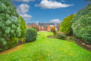 REAR GARDEN- click for photo gallery